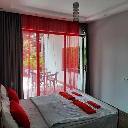 A Rioni Hotel Kutaiszi Kültér fotó