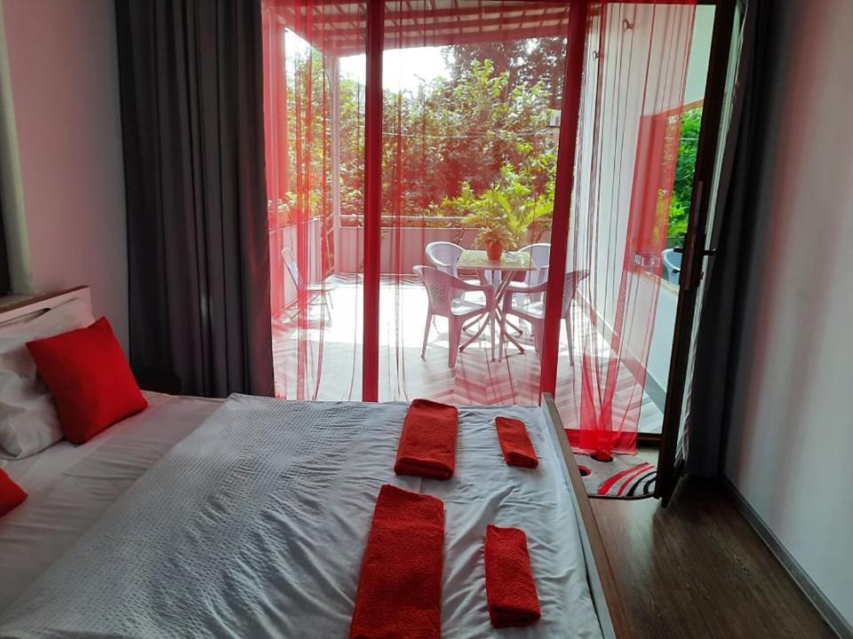 A Rioni Hotel Kutaiszi Kültér fotó