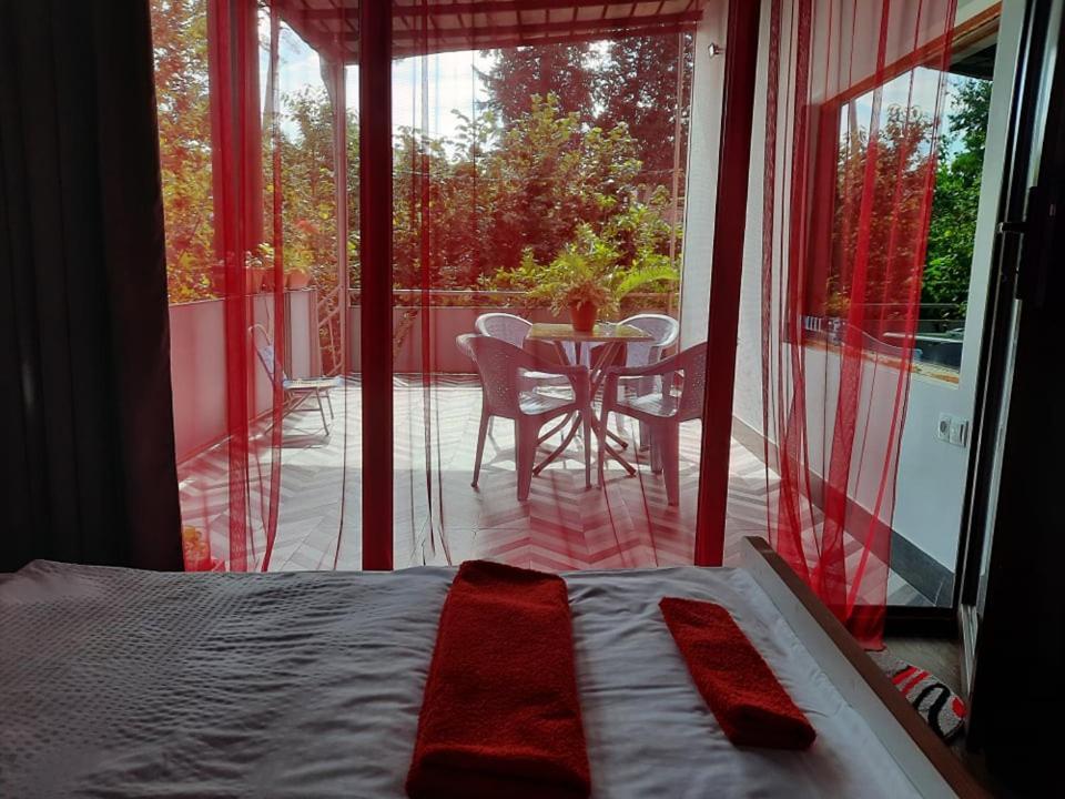 A Rioni Hotel Kutaiszi Kültér fotó