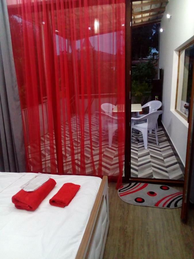 A Rioni Hotel Kutaiszi Kültér fotó